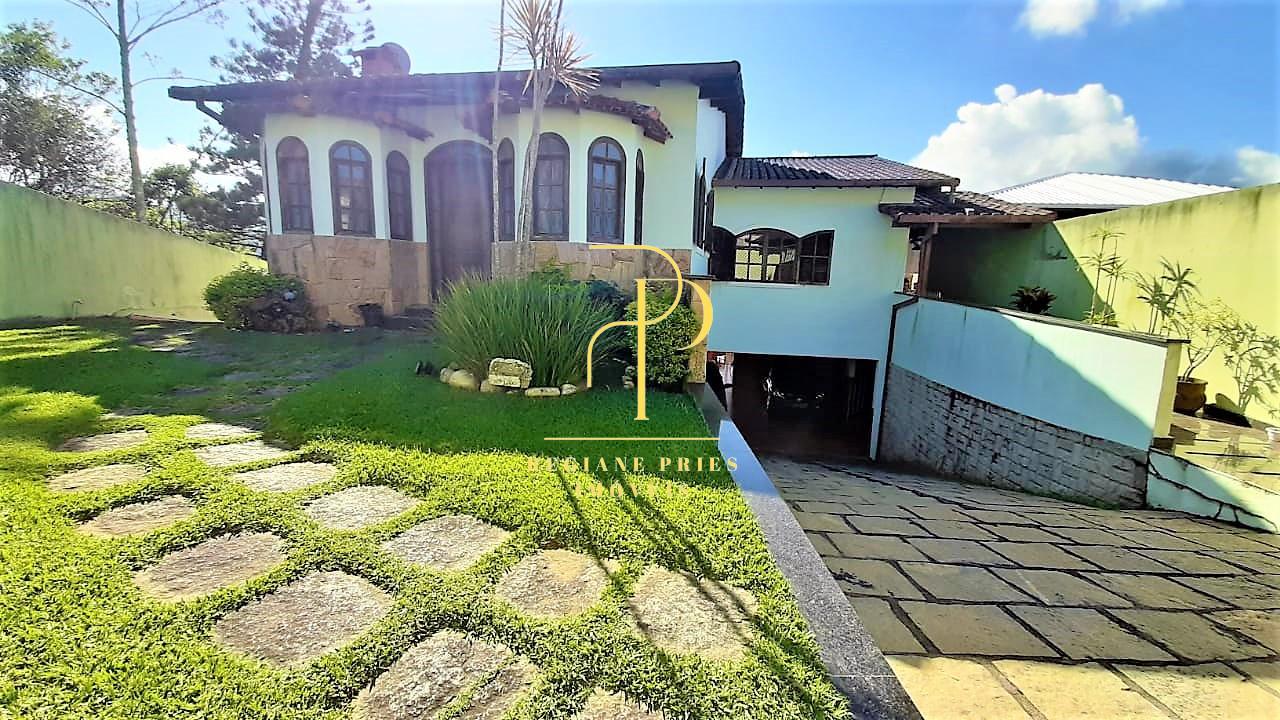 Casa à venda com 3 quartos, 284m² - Fazendinha,Teresópolis