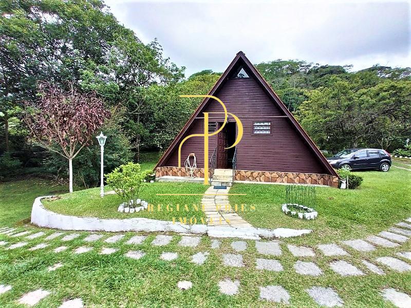 Chácara à venda com 6 quartos, 211m² - Pessegueiros,Teresópolis