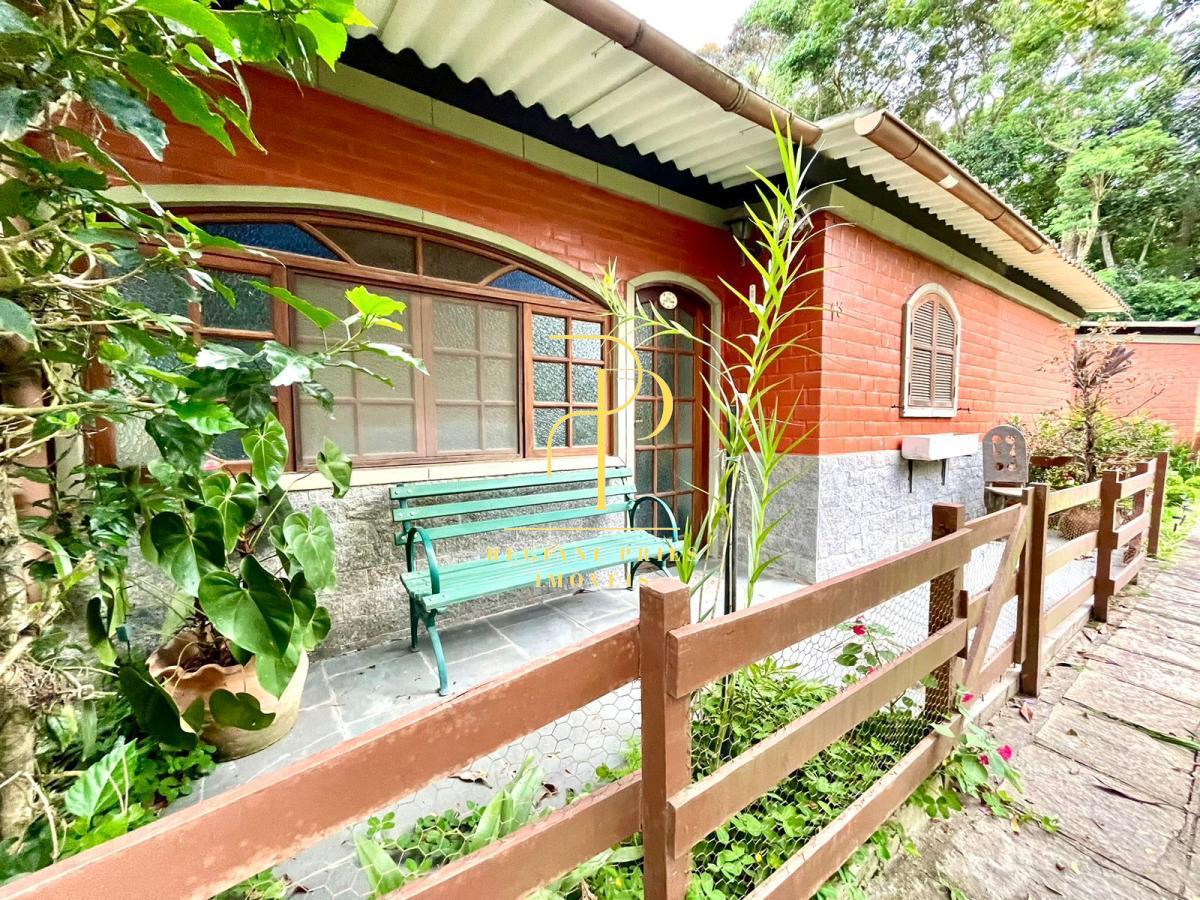 Casa de condomínio à venda com 3 quartos, 43m² - Posse,Teresópolis