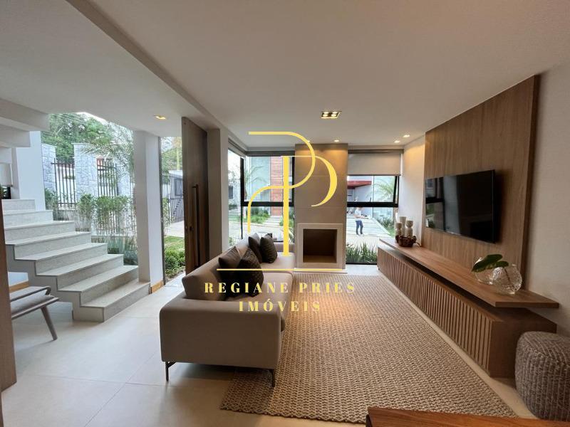 Casa em Condomínio para Venda em Teresópolis, Tijuca, 4 dormitórios, 2 suítes, 5 banheiros, 2 vagas - Benetton Imóveis