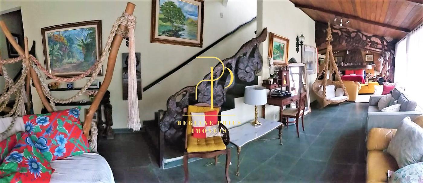 Casa para Venda em Teresópolis, Santa Cecilia, 3 dormitórios, 1 suíte, 3 banheiros, 5 vagas - Benetton Imóveis