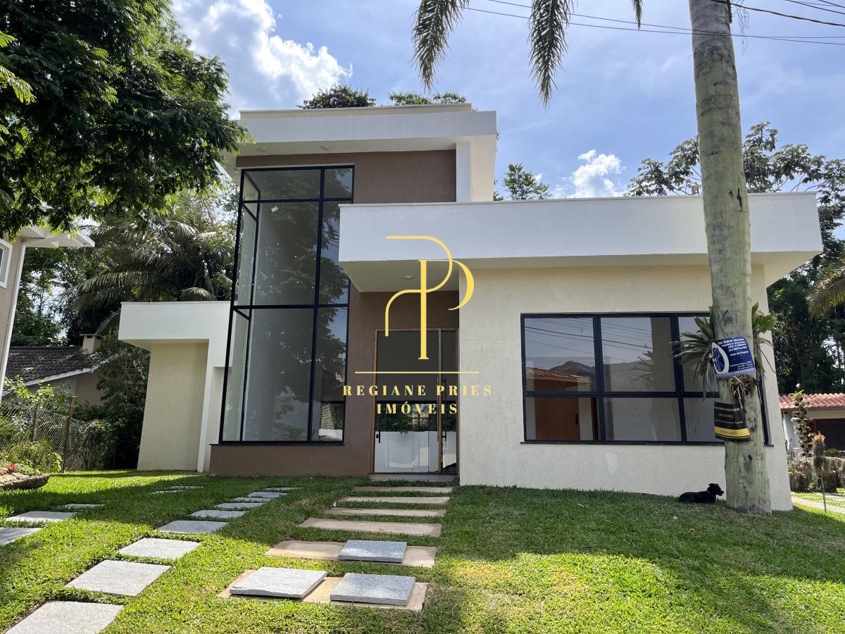 Casa de condomínio à venda com 3 quartos, 121m² - Vargem Grande,Teresópolis