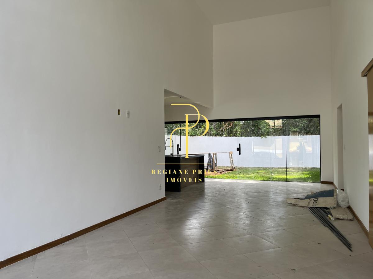 Casa de condomínio à venda com 3 quartos, 121m² - Vargem Grande,Teresópolis