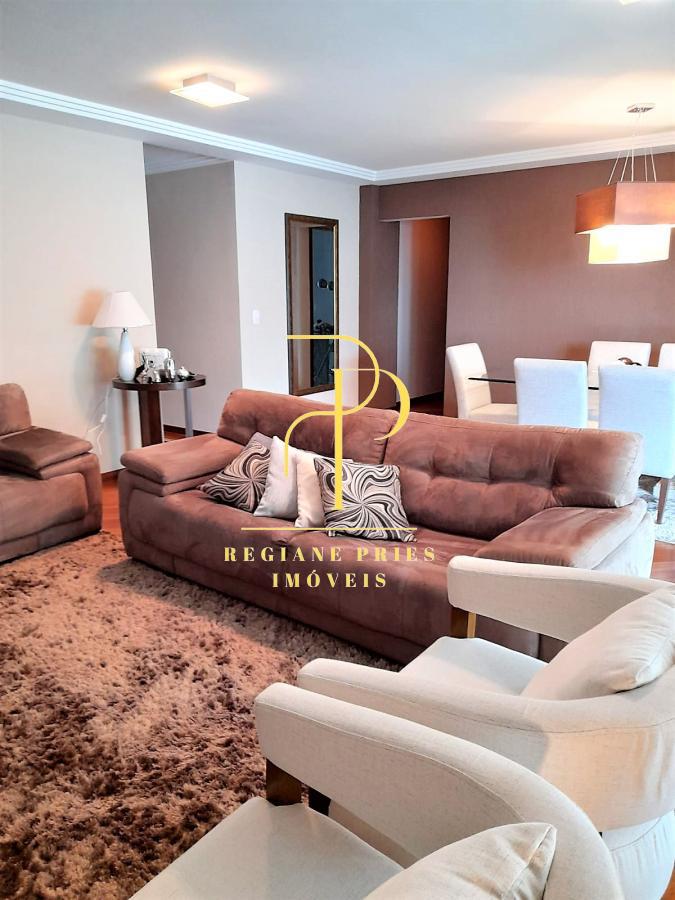 Cobertura à venda com 3 quartos, 214m² - Várzea,Teresópolis