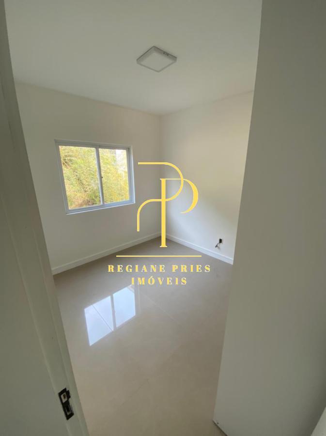 Apartamento para Venda em Teresópolis, Pimenteiras, 2 dormitórios, 1 suíte, 2 banheiros, 1 vaga - Benetton Imóveis