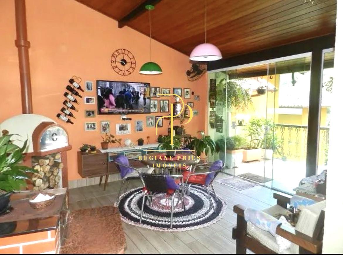 Casa de condomínio à venda com 4 quartos, 178m² - Vargem Grande,Teresópolis