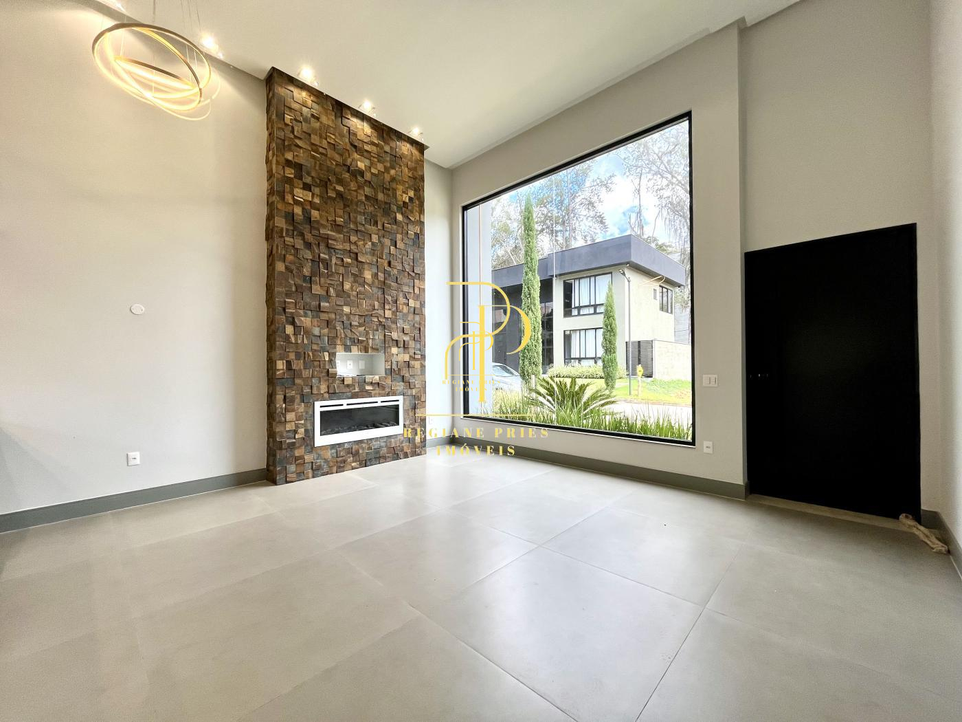 Casa em Condomínio para Venda em Teresópolis, Posse, 4 dormitórios, 4 suítes, 5 banheiros, 1 vaga - Benetton Imóveis