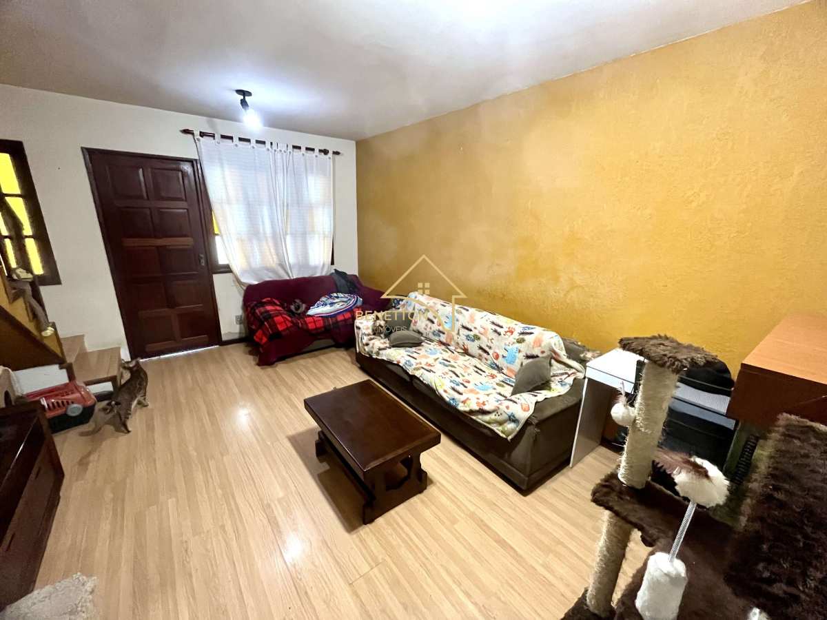 Casa geminada à venda com 3 quartos, 71,51m² - Albuquerque,Teresópolis